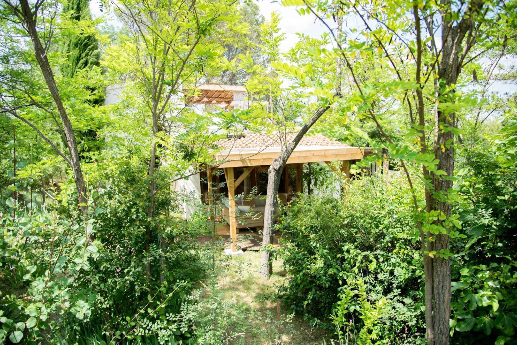 Bed and Breakfast Nuitees Bohemes Gajan  Exterior foto